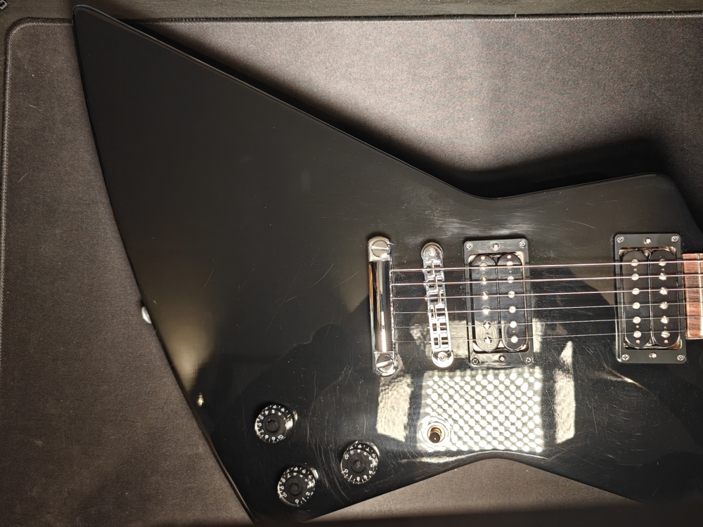 Gibson 80's Explorer24 Gibson 80's Explorer24