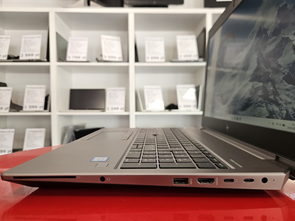HP ZBook 15 G6 15,6" i9-9880H 64GB RAM 512GB SSD Nvidia Quadro T1000 4GB FHD IPS LTE Win 11 Pro3 HP ZBook 15 G6 15,6" i9-9880H 64GB RAM 512GB SSD Nvidia Quadro T1000 4GB FHD IPS LTE Win 11 Pro3