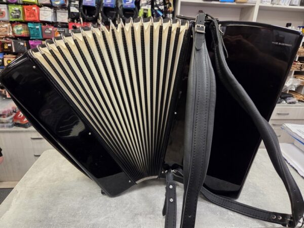 Hohner Favorit IV P - Akordeon 96 basów0