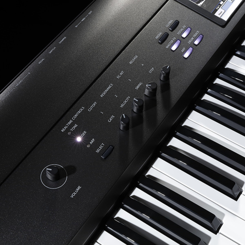 KORG KROME EX 61 3 KORG KROME EX 61 3