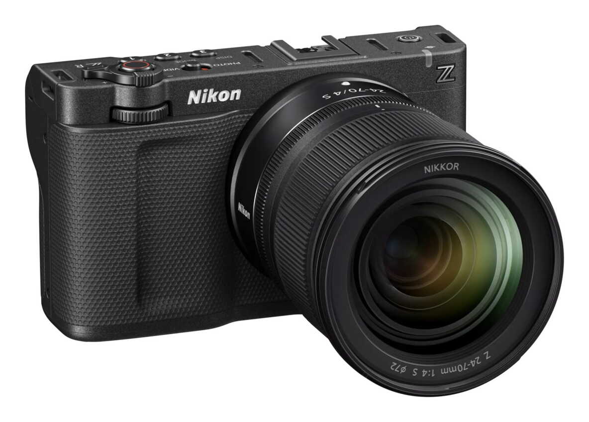 Kamera Nikon ZR + 24-70mm f/4 S3 Kamera Nikon ZR + 24-70mm f/4 S3