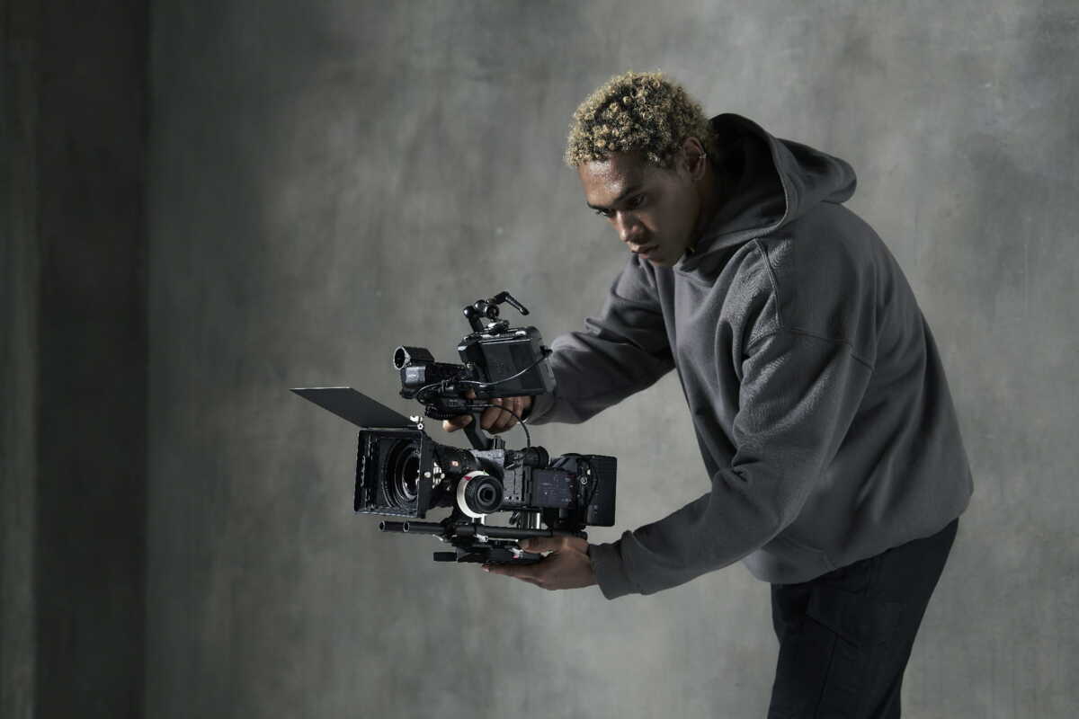 Kamera Sony FX2 + uchwyt XLR - ILME-FX25 Kamera Sony FX2 + uchwyt XLR - ILME-FX25