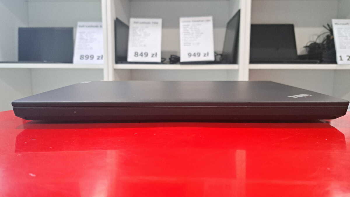 Lenovo ThinkPad P15 G1 15,6" i9-10885H 32GB RAM 512GB SSD nVidia Quadro RTX 4000 8GB IPS WIN 11 Pro4 Lenovo ThinkPad P15 G1 15,6" i9-10885H 32GB RAM 512GB SSD nVidia Quadro RTX 4000 8GB IPS WIN 11 Pro4
