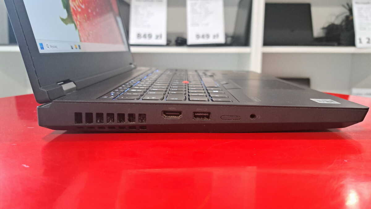 Lenovo ThinkPad P15 G1 15,6" i9-10885H 32GB RAM 512GB SSD nVidia Quadro RTX 4000 8GB IPS WIN 11 Pro2 Lenovo ThinkPad P15 G1 15,6" i9-10885H 32GB RAM 512GB SSD nVidia Quadro RTX 4000 8GB IPS WIN 11 Pro2