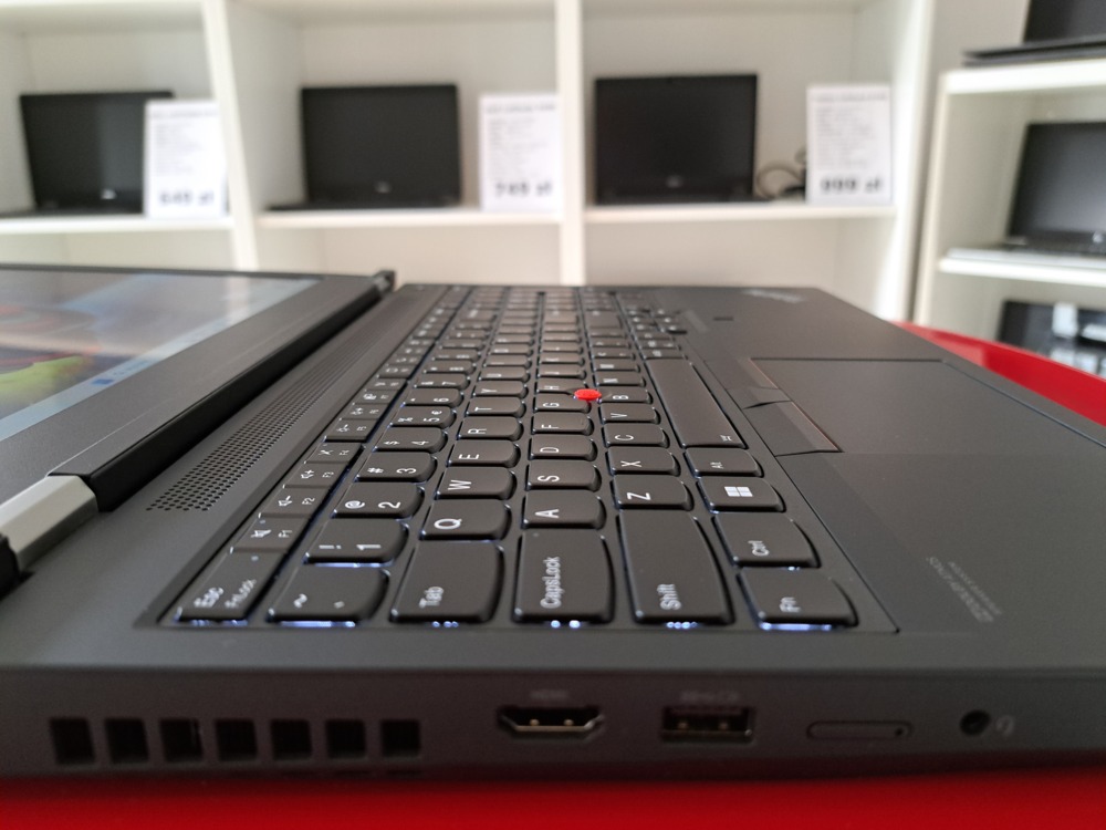 NOWY Lenovo ThinkPad P15 G2 15,6" Xeon W-11855M 16GB RAM 512GB SSD nVidia T1200 IPS Full HD LTE WIN 11 Pro3 NOWY Lenovo ThinkPad P15 G2 15,6" Xeon W-11855M 16GB RAM 512GB SSD nVidia T1200 IPS Full HD LTE WIN 11 Pro3