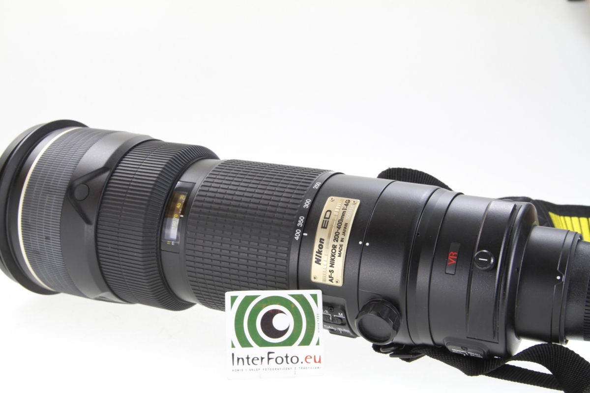 Nikkor 200-400mm f/4 AF-S VR Nikkor 200-400mm f/4 AF-S VR
