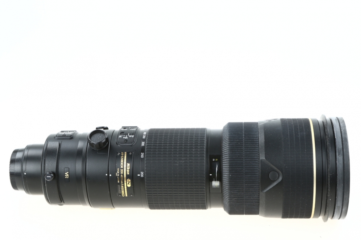 Nikkor 200-400mm f/4 AF-S VR II5 Nikkor 200-400mm f/4 AF-S VR II5