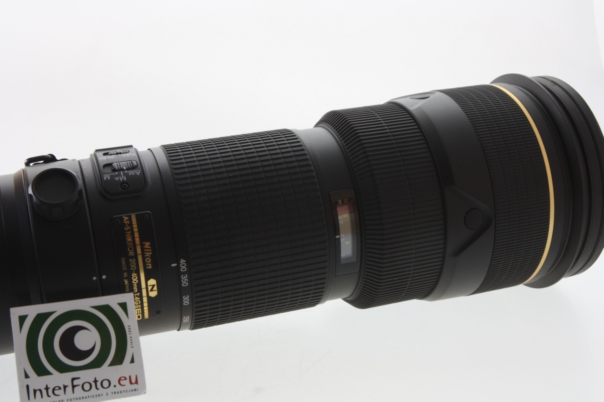 Nikkor 200-400mm f/4 AF-S VR II Nikkor 200-400mm f/4 AF-S VR II