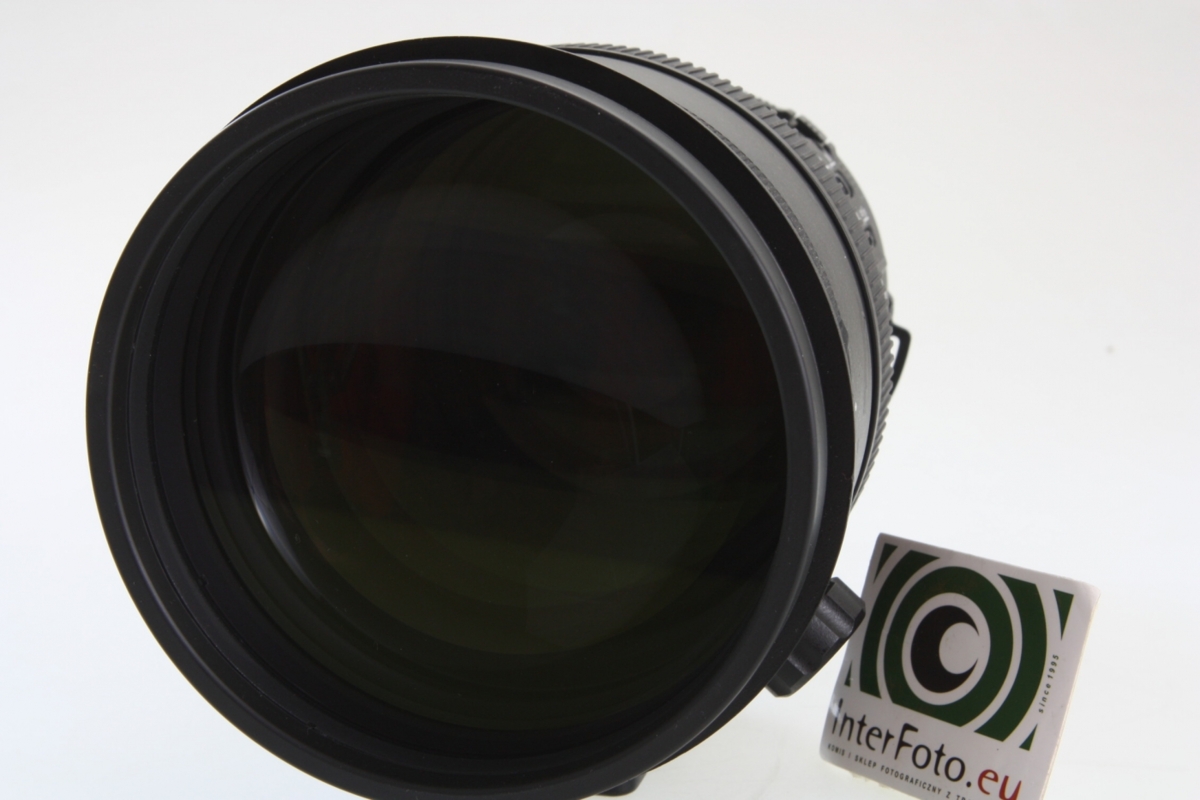 Nikkor 200mm f/2 AF-S VR ED1 Nikkor 200mm f/2 AF-S VR ED1
