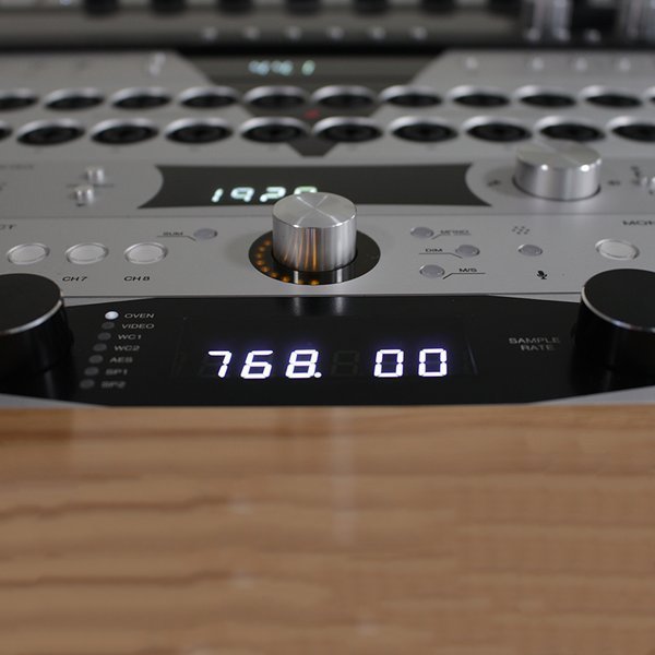 OCX HD - 768 kHz HD Master Clock3 OCX HD - 768 kHz HD Master Clock3