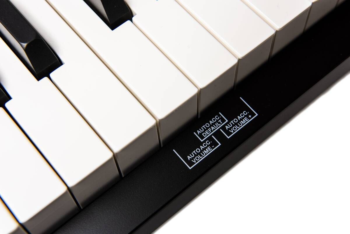 Orla PF-300 BK - pianino cyfrowe + statyw3 Orla PF-300 BK - pianino cyfrowe + statyw3