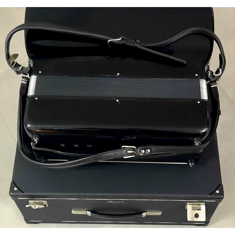 POLVERINI Lusso Musette 120Bas, 4-chórowy akordeon używany, w idealnym stanie, z gwarancją4 POLVERINI Lusso Musette 120Bas, 4-chórowy akordeon używany, w idealnym stanie, z gwarancją4