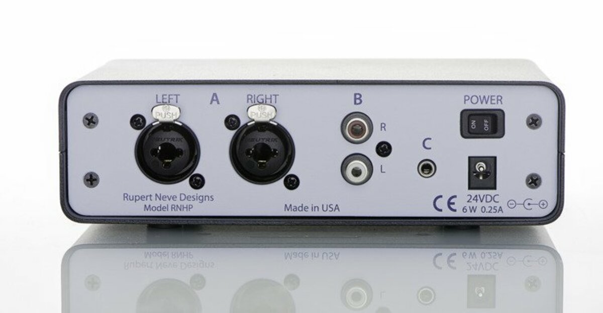 RNHP - Precision Headphone Amplifier1 RNHP - Precision Headphone Amplifier1