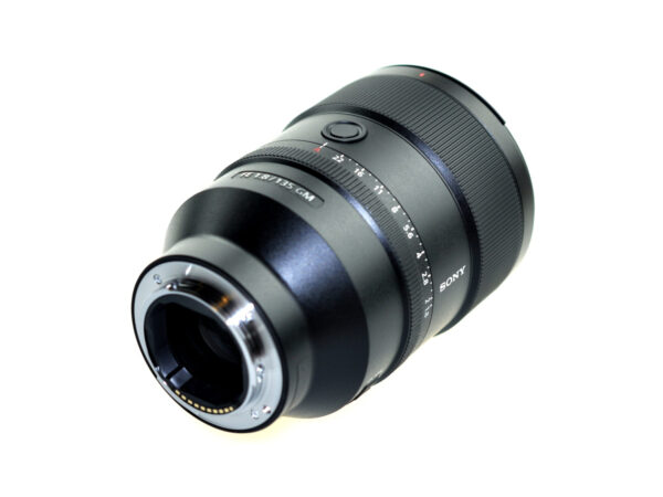 Sony FE 135/1.8 GM0