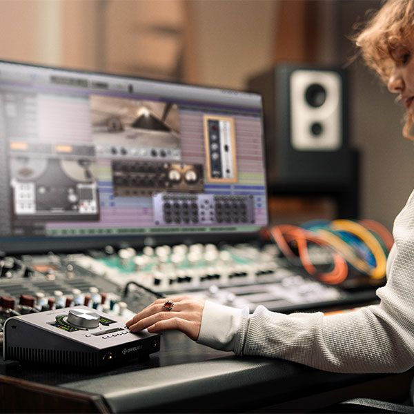Universal Audio Apollo Twin X Duo Gen 2 STU - interfejs audio Thunderbolt 3 - tylko otwarty4 Universal Audio Apollo Twin X Duo Gen 2 STU - interfejs audio Thunderbolt 3 - tylko otwarty4