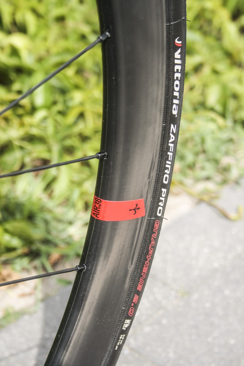 Wilier cento1 hybrid 105 di2 m grey / black / orange; matt6 Wilier cento1 hybrid 105 di2 m grey / black / orange; matt6