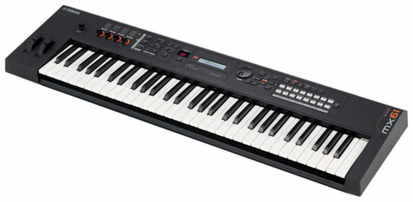 YAMAHA MX61 v2 czarna / bk0