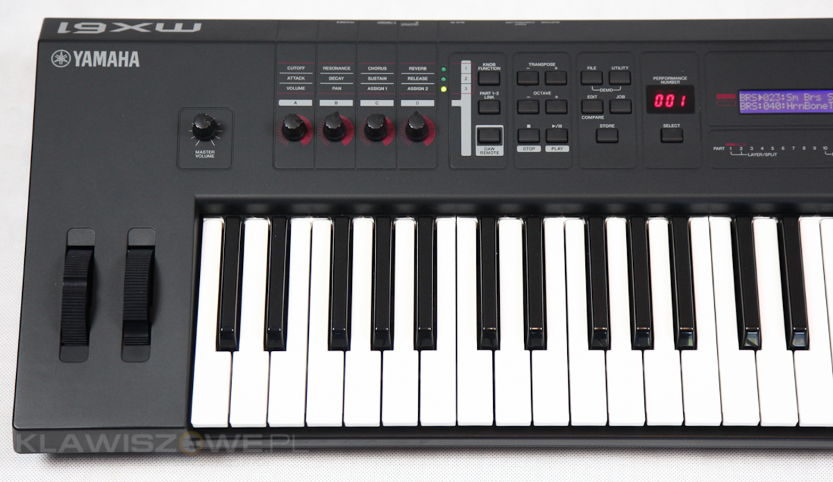 YAMAHA MX61 v2 czarna / bk1 YAMAHA MX61 v2 czarna / bk1