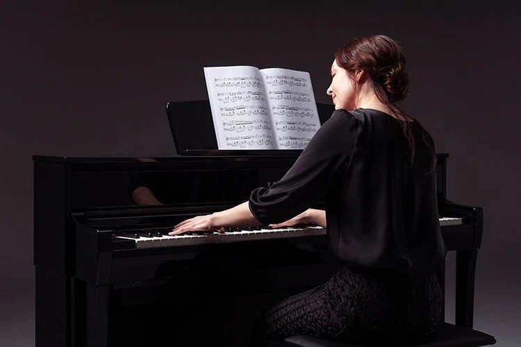 Yamaha Clavinova CLP-735 BLK - pianino cyfrowe3 Yamaha Clavinova CLP-735 BLK - pianino cyfrowe3