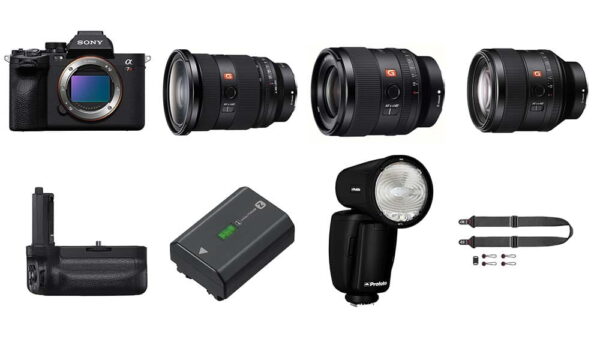 Zestaw Sony A7R V + FE 24-70 MM F2.8 GM II + FE 85 MM F/1.4 GM + FE 35 MM F/1.4 GM + Grip Sony A7IV + Akumulator Sony NP-FZ100 + Lampa Profoto A10 AIRX TTL Sony + Peak Design Pasek na szyję SLIDE BLACK V3
